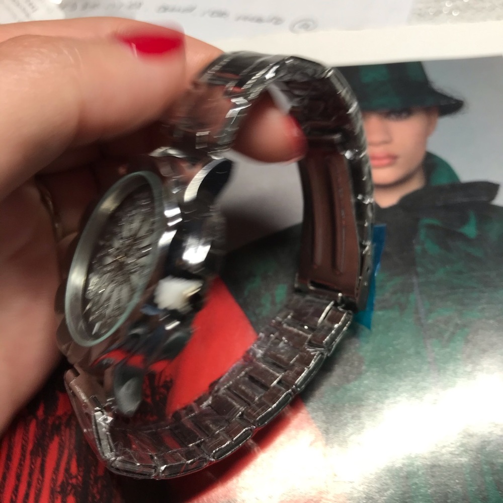 Silver tone Fashion Watch - Picture 5 of 7